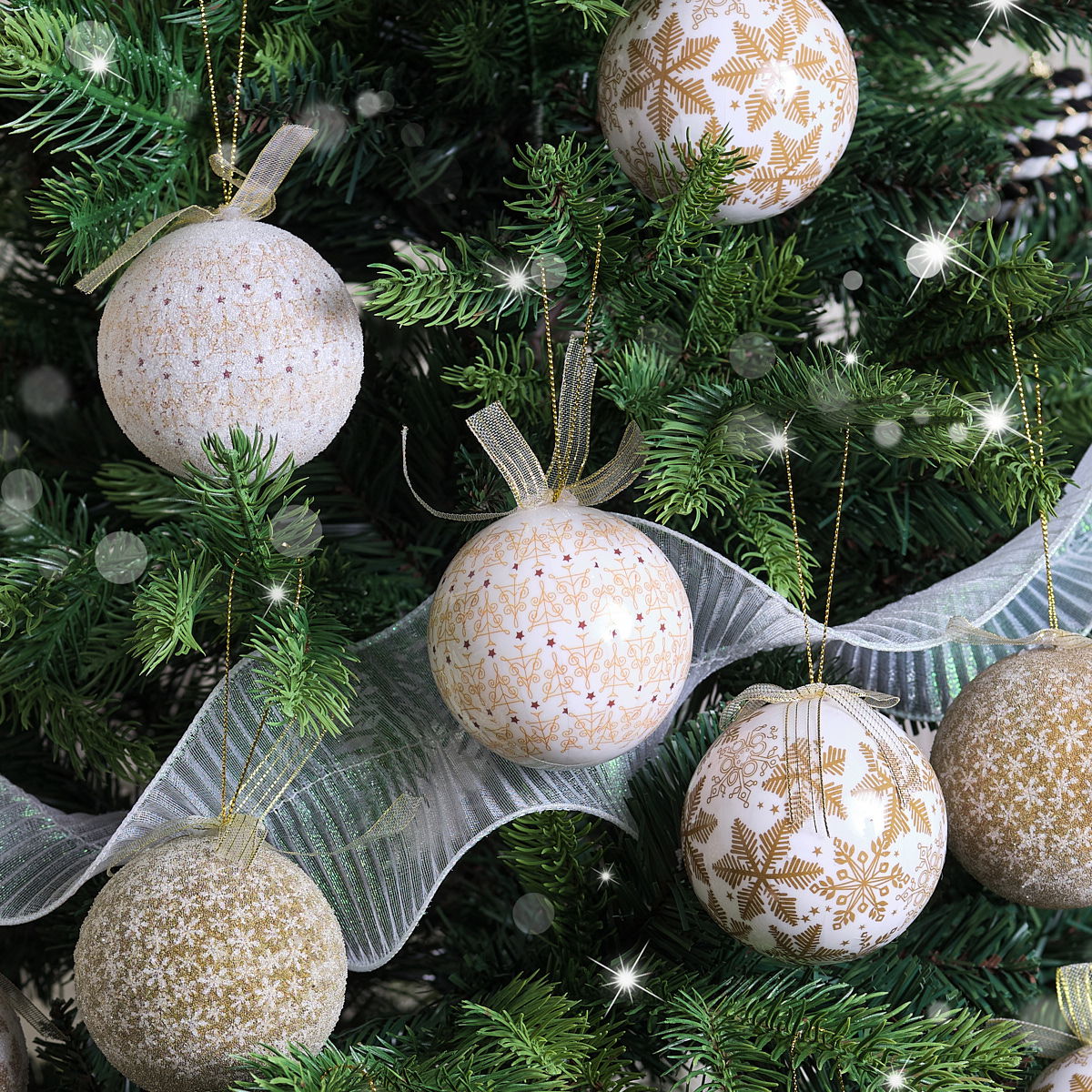 Box of 14 Gold & White Assorted Christmas Tree Baubles