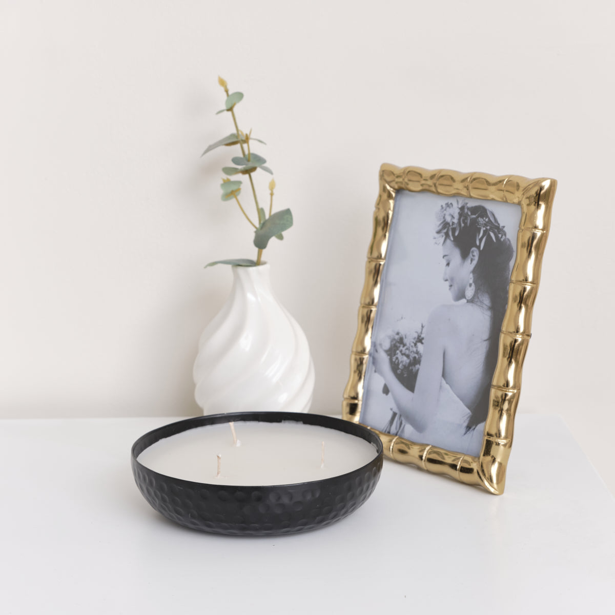 Round Hammered Black 3 Wick Candle Pot