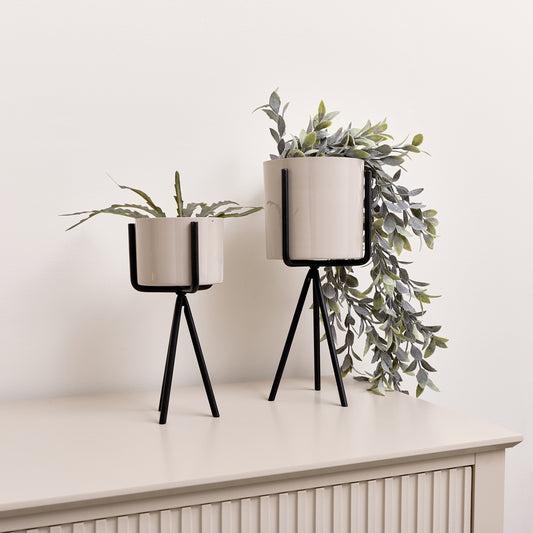  Set of 2 Taupe Metal Planter Pots with Stand 