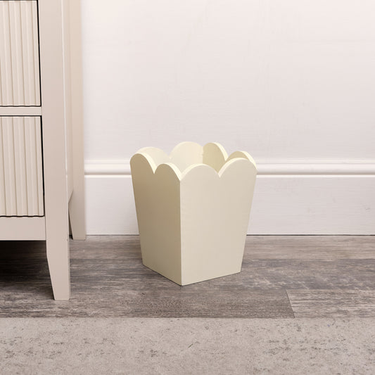  Cream Wooden Scalloped Edge Waste Paper Bin 